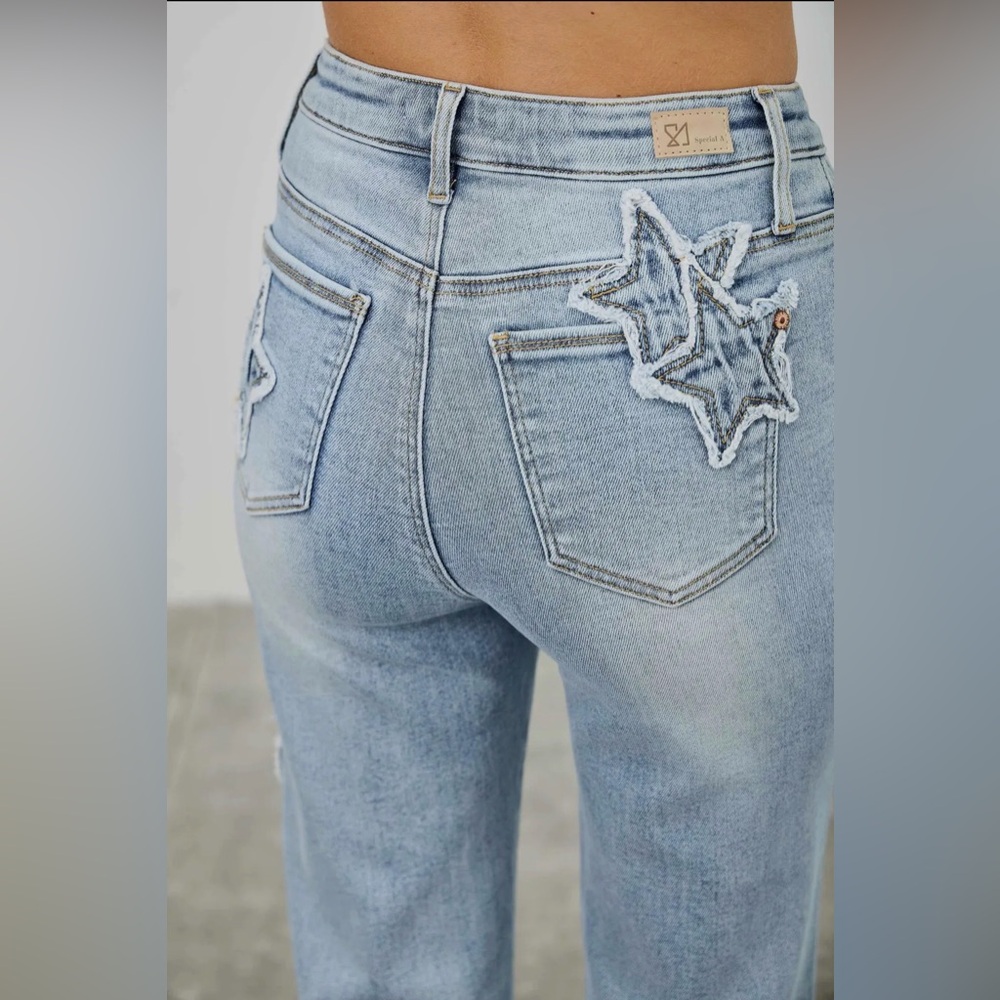 High Rise Stretchy Embroidered Jeans - Picture 6 of 6